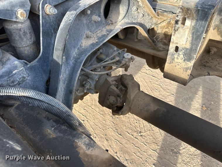 image for item DT6433 1999 Sterling L-Line truck cab and chassis