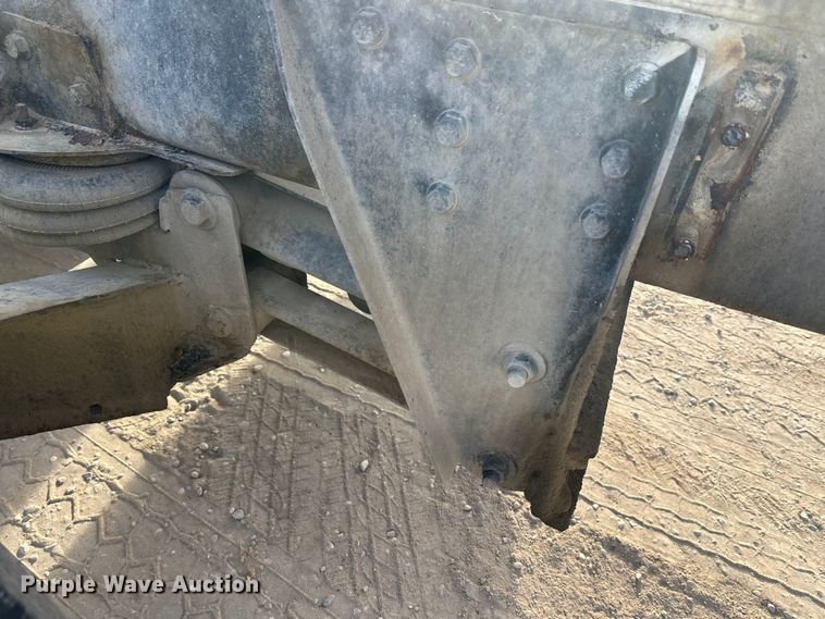 image for item DT6433 1999 Sterling L-Line truck cab and chassis