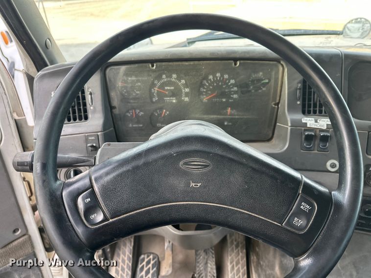 image for item DT6433 1999 Sterling L-Line truck cab and chassis