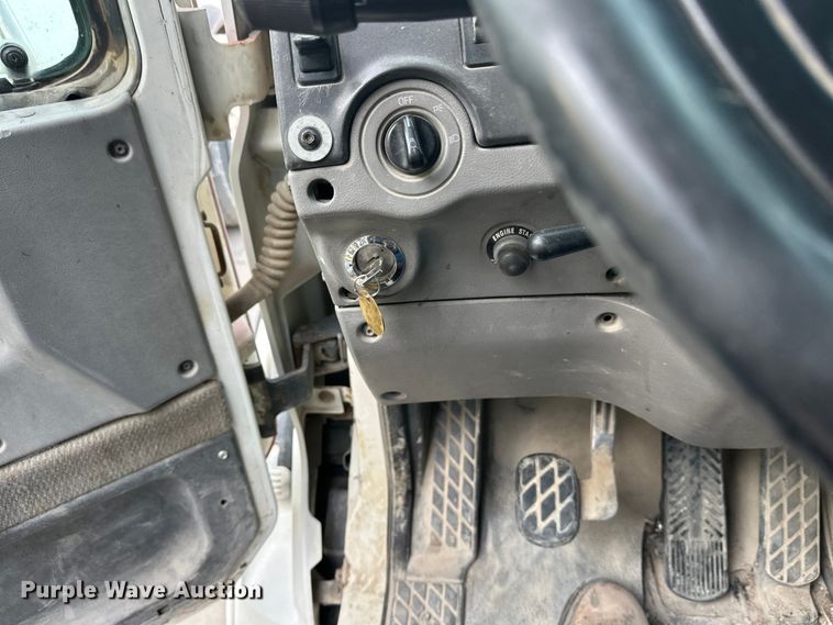 image for item DT6433 1999 Sterling L-Line truck cab and chassis