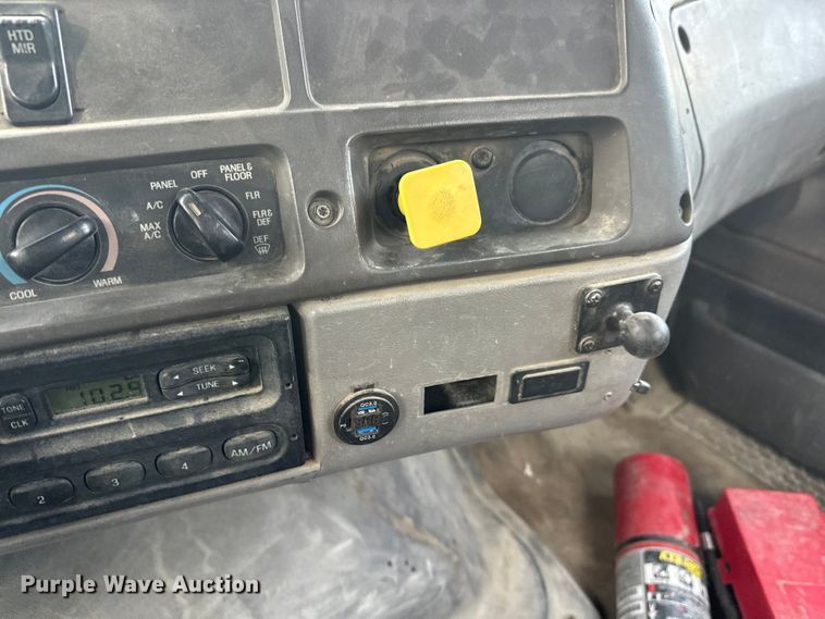 image for item DT6433 1999 Sterling L-Line truck cab and chassis