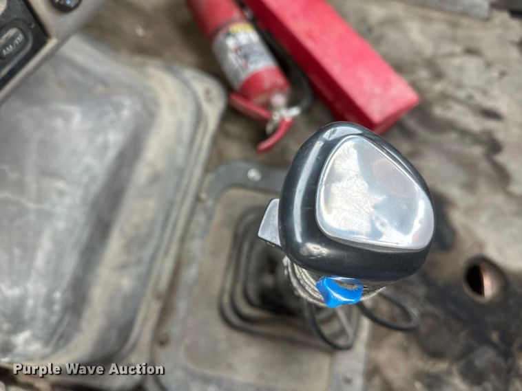 image for item DT6433 1999 Sterling L-Line truck cab and chassis