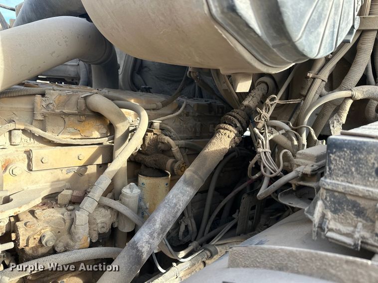 image for item DT6433 1999 Sterling L-Line truck cab and chassis