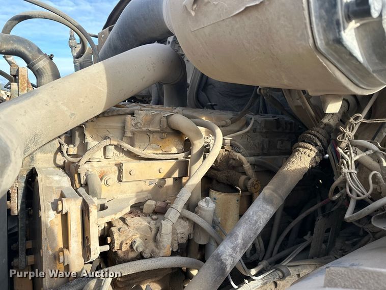 image for item DT6433 1999 Sterling L-Line truck cab and chassis