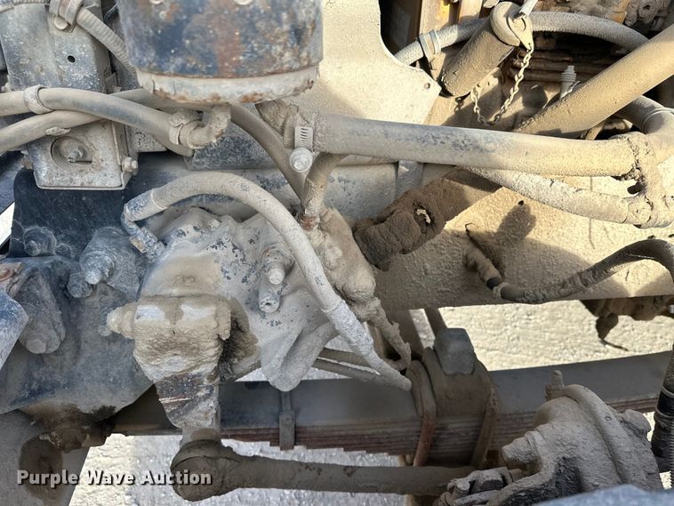 image for item DT6433 1999 Sterling L-Line truck cab and chassis