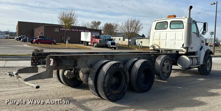 CAMIóN CHASIS 2003 STERLING LLINE