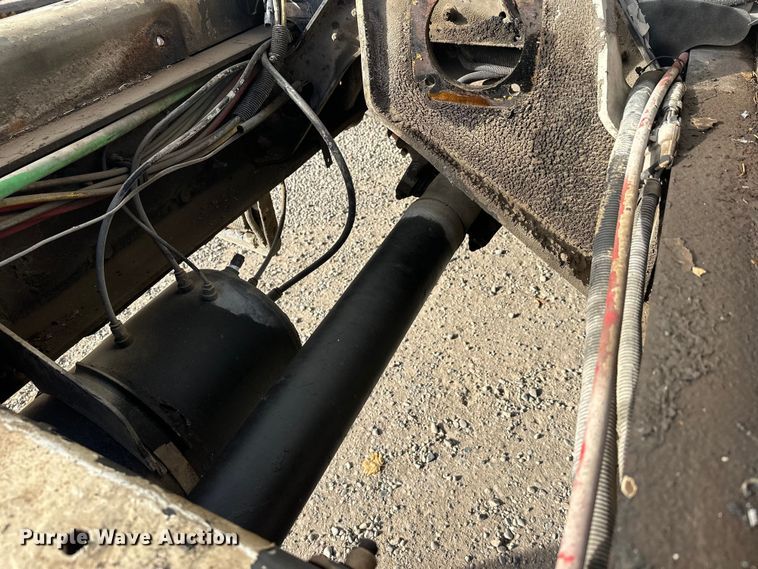 image for item DT6434 2003 Sterling L-Line truck cab and chassis