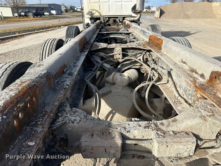 image for item DT6434 2003 Sterling L-Line truck cab and chassis