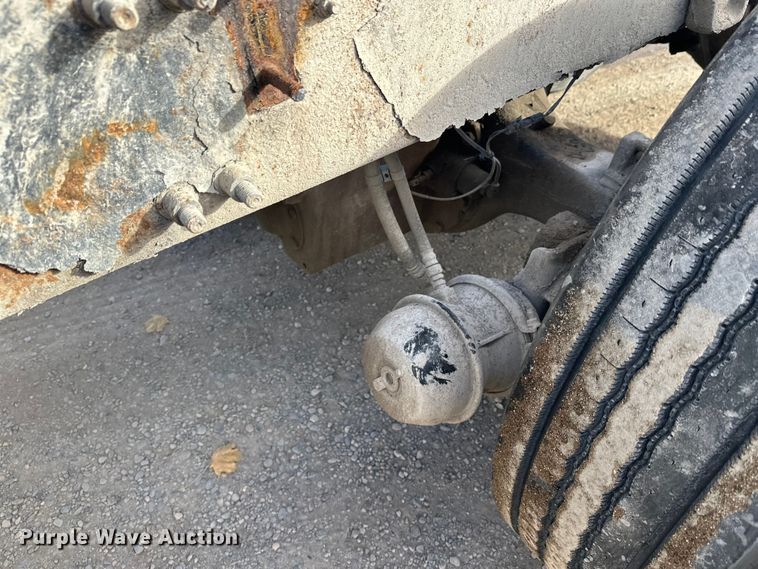 image for item DT6434 2003 Sterling L-Line truck cab and chassis