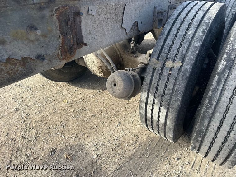 image for item DT6434 2003 Sterling L-Line truck cab and chassis