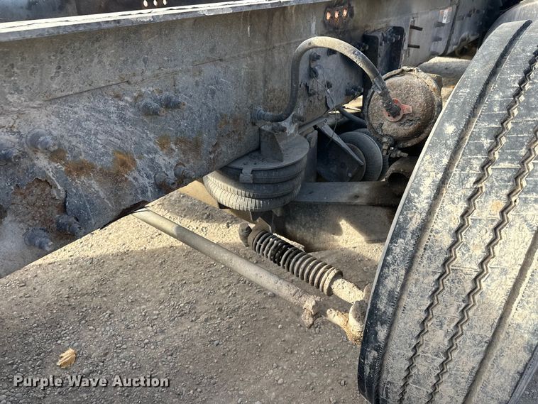 image for item DT6434 2003 Sterling L-Line truck cab and chassis