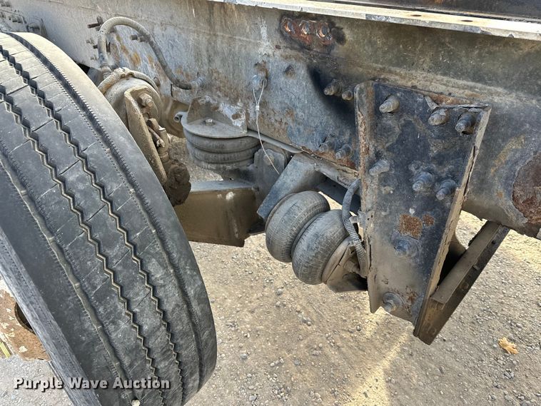 image for item DT6434 2003 Sterling L-Line truck cab and chassis