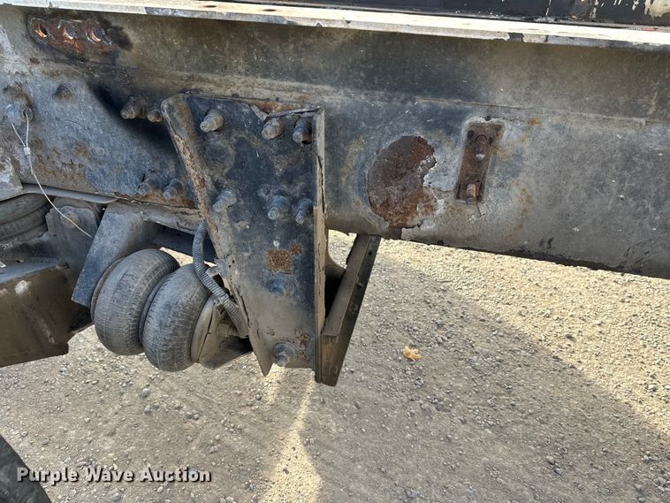 image for item DT6434 2003 Sterling L-Line truck cab and chassis