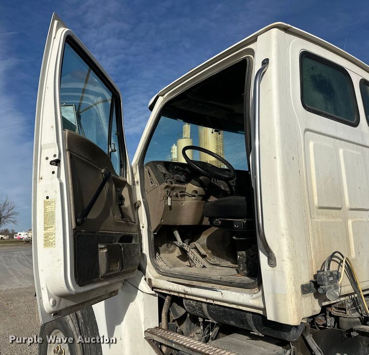 image for item DT6434 2003 Sterling L-Line truck cab and chassis
