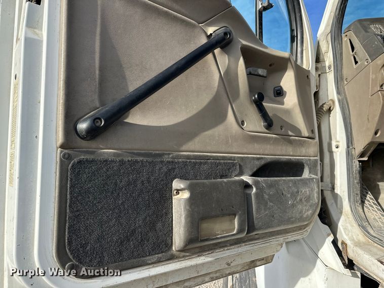 image for item DT6434 2003 Sterling L-Line truck cab and chassis