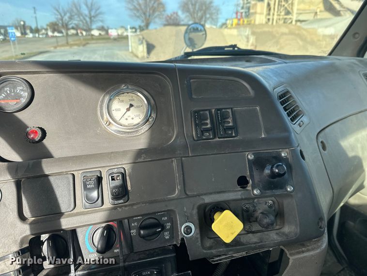 image for item DT6434 2003 Sterling L-Line truck cab and chassis