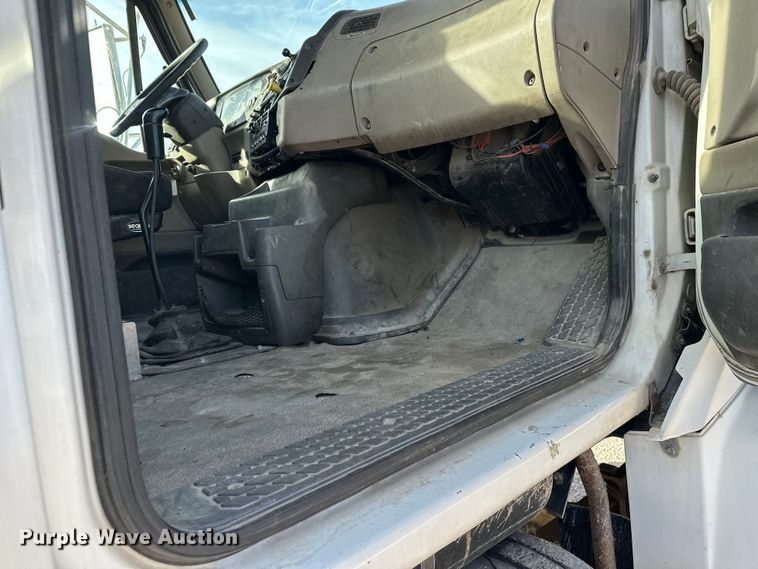 image for item DT6434 2003 Sterling L-Line truck cab and chassis