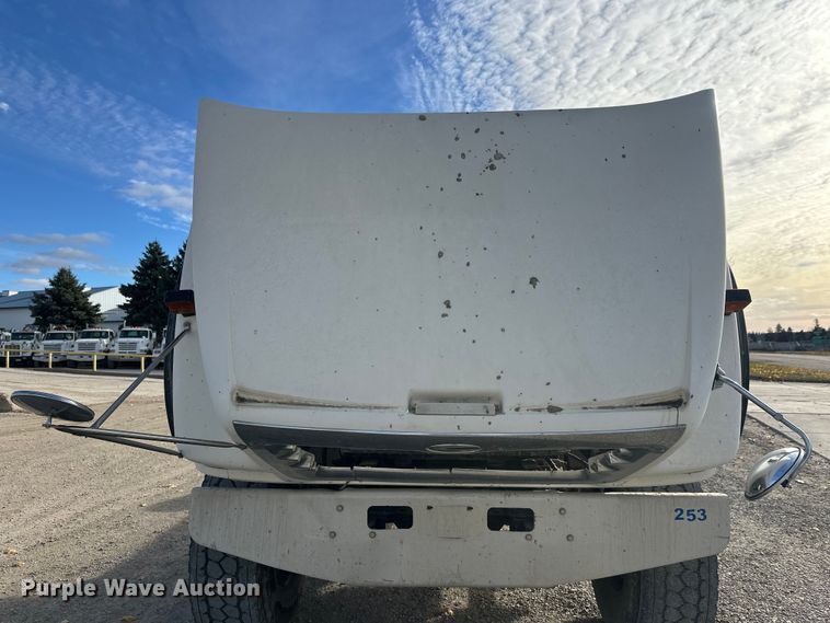 image for item DT6434 2003 Sterling L-Line truck cab and chassis