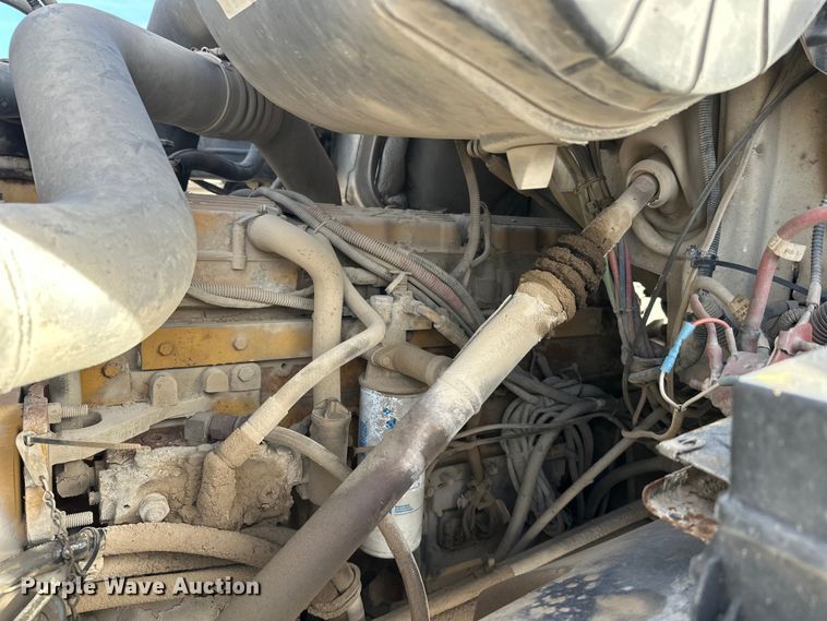 image for item DT6434 2003 Sterling L-Line truck cab and chassis