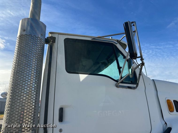 image for item DT6435 1999 Sterling L-Line truck cab and chassis