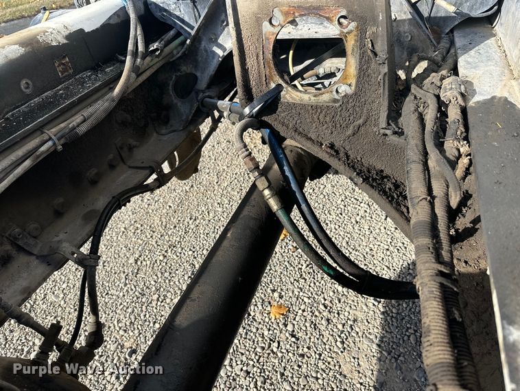 image for item DT6435 1999 Sterling L-Line truck cab and chassis