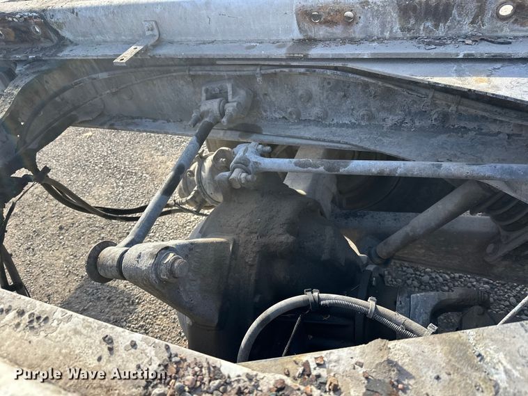 image for item DT6435 1999 Sterling L-Line truck cab and chassis