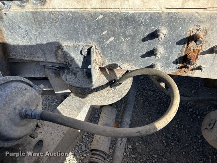 image for item DT6435 1999 Sterling L-Line truck cab and chassis