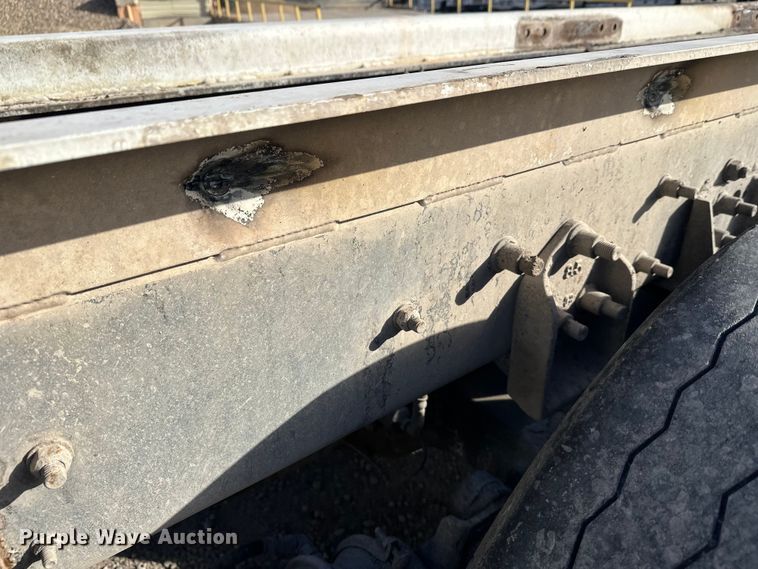 image for item DT6435 1999 Sterling L-Line truck cab and chassis