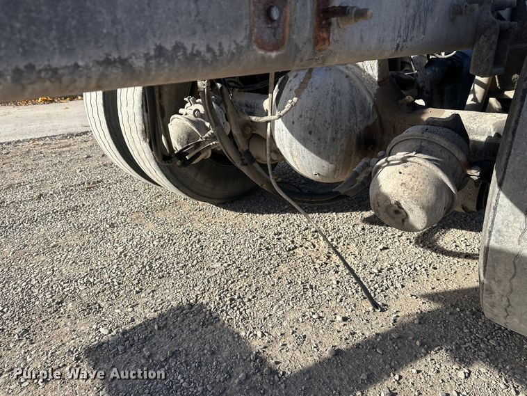 image for item DT6435 1999 Sterling L-Line truck cab and chassis