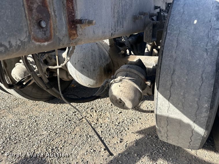 image for item DT6435 1999 Sterling L-Line truck cab and chassis