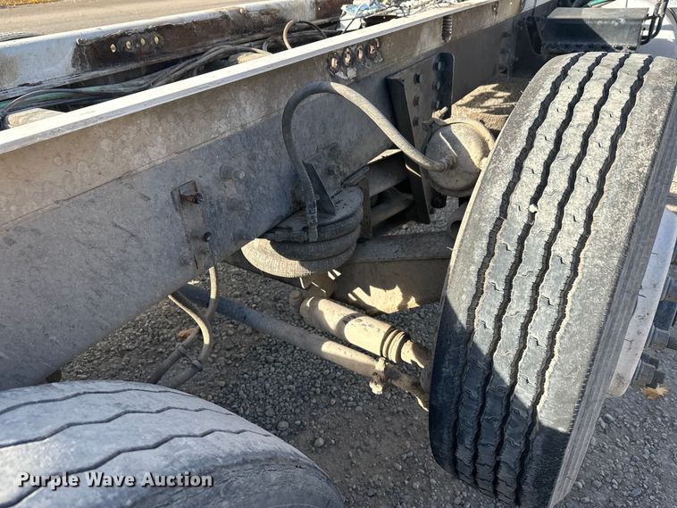 image for item DT6435 1999 Sterling L-Line truck cab and chassis