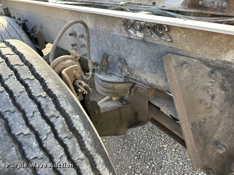 image for item DT6435 1999 Sterling L-Line truck cab and chassis