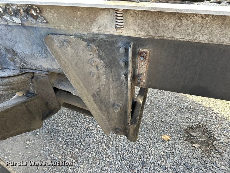 image for item DT6435 1999 Sterling L-Line truck cab and chassis