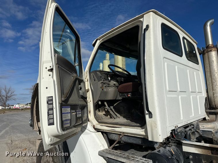 image for item DT6435 1999 Sterling L-Line truck cab and chassis