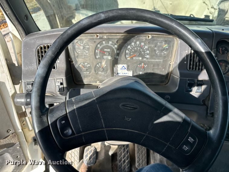 image for item DT6435 1999 Sterling L-Line truck cab and chassis