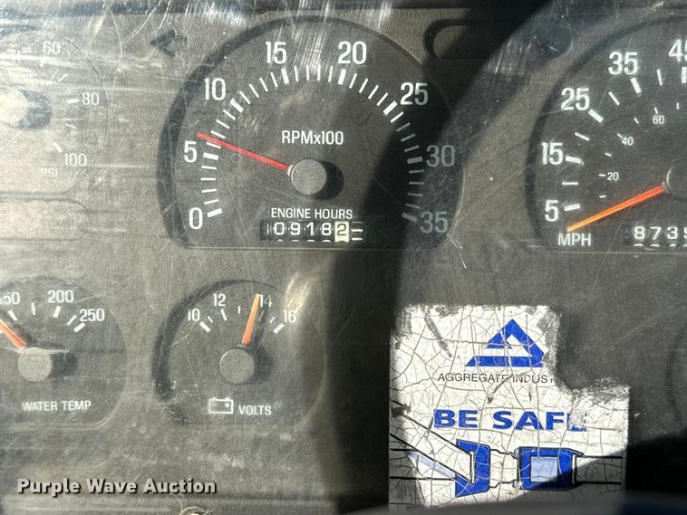 image for item DT6435 1999 Sterling L-Line truck cab and chassis