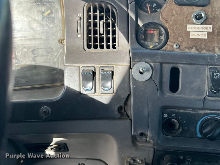 image for item DT6435 1999 Sterling L-Line truck cab and chassis