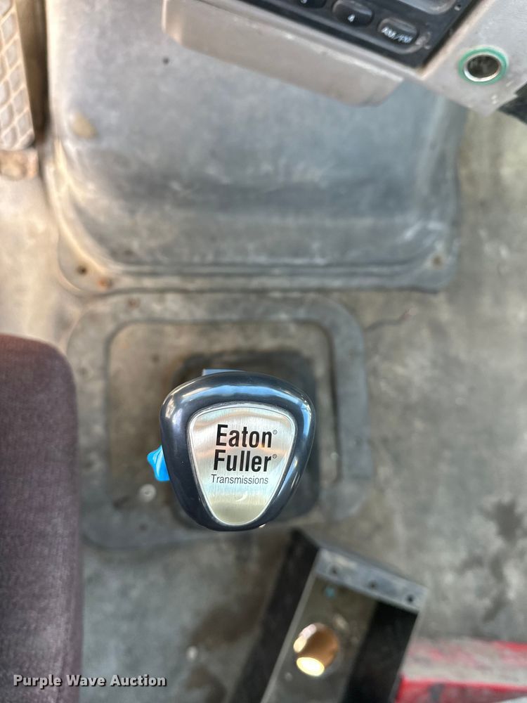 image for item DT6435 1999 Sterling L-Line truck cab and chassis