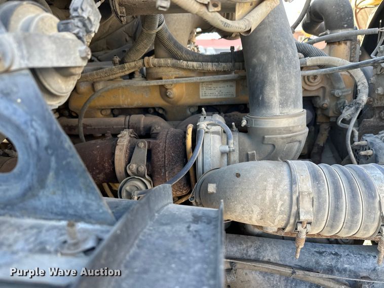 image for item DT6435 1999 Sterling L-Line truck cab and chassis