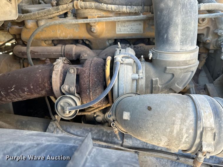 image for item DT6435 1999 Sterling L-Line truck cab and chassis