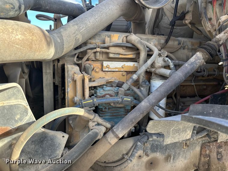 image for item DT6435 1999 Sterling L-Line truck cab and chassis