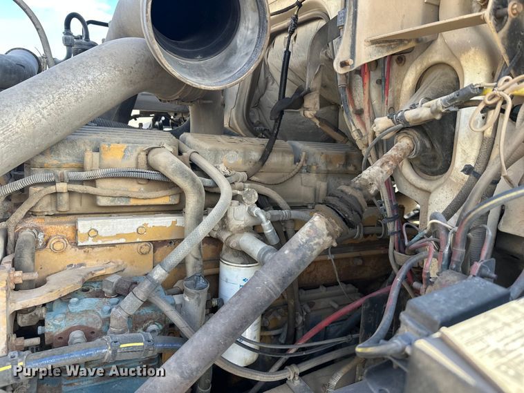 image for item DT6435 1999 Sterling L-Line truck cab and chassis