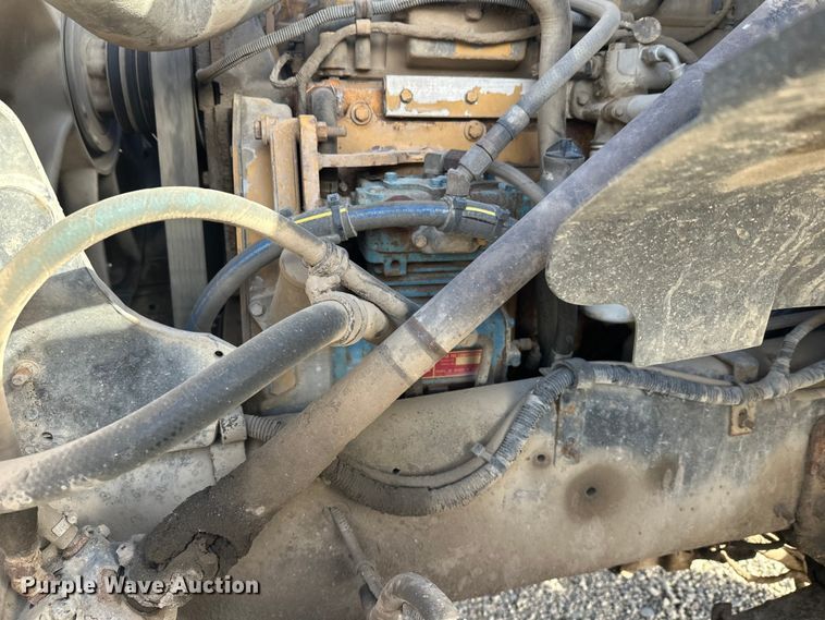 image for item DT6435 1999 Sterling L-Line truck cab and chassis