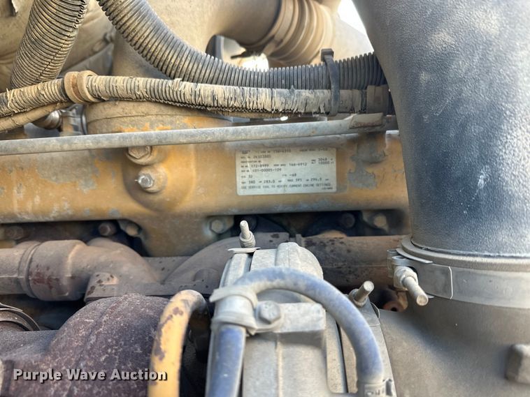 image for item DT6435 1999 Sterling L-Line truck cab and chassis