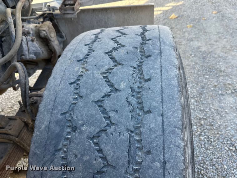 image for item DT6435 1999 Sterling L-Line truck cab and chassis