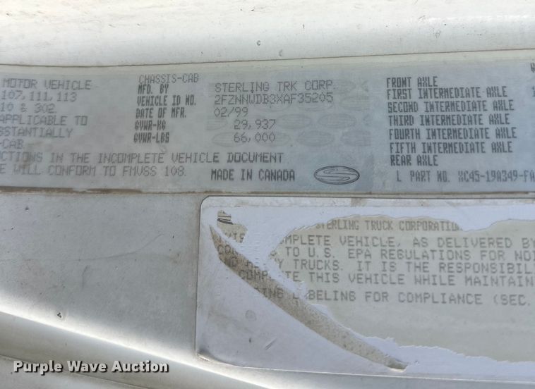 image for item DT6435 1999 Sterling L-Line truck cab and chassis