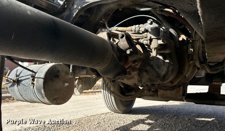 image for item DT6436 1999 Sterling L-Line truck cab and chassis