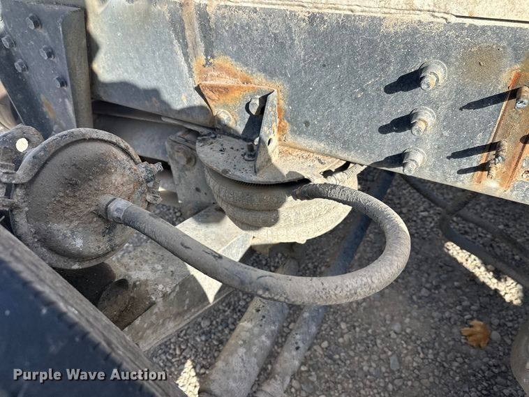 image for item DT6436 1999 Sterling L-Line truck cab and chassis