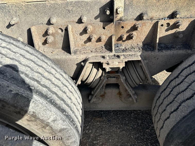 image for item DT6436 1999 Sterling L-Line truck cab and chassis