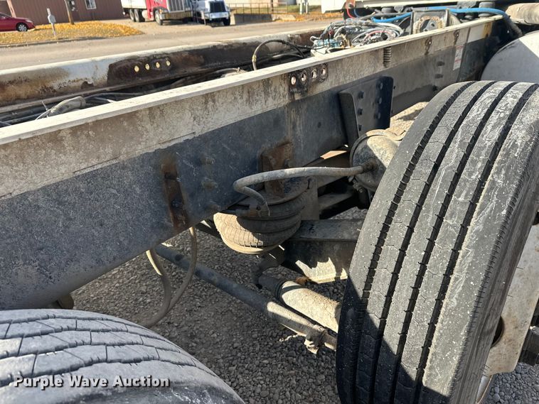 image for item DT6436 1999 Sterling L-Line truck cab and chassis